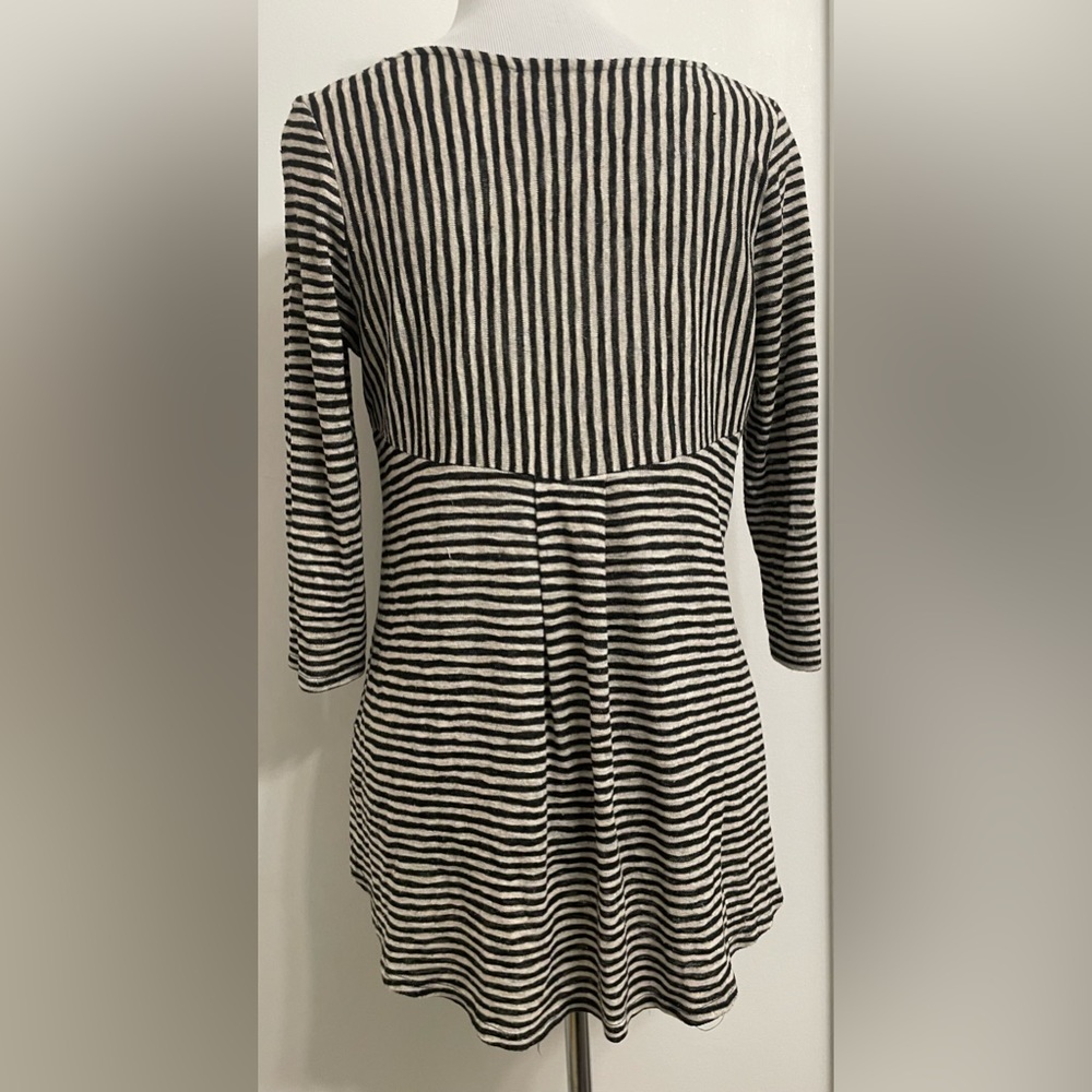 W5 Striped Top - Picture 4 of 5